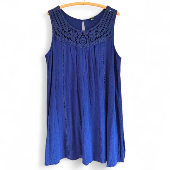 new directions Dresses & Skirts - New Directions Curvy Womens 1X Blue Sleeveless Dress Crochet Yoke Flowy Fabric